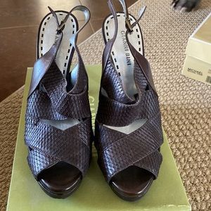 Gianni Bini leather heels